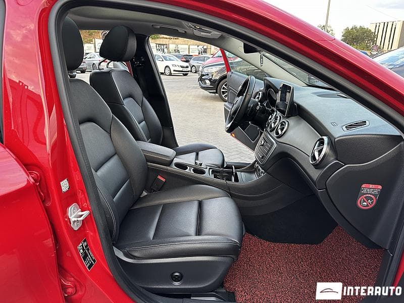 2015 Mercedes GLA 200 — Miniatură 14