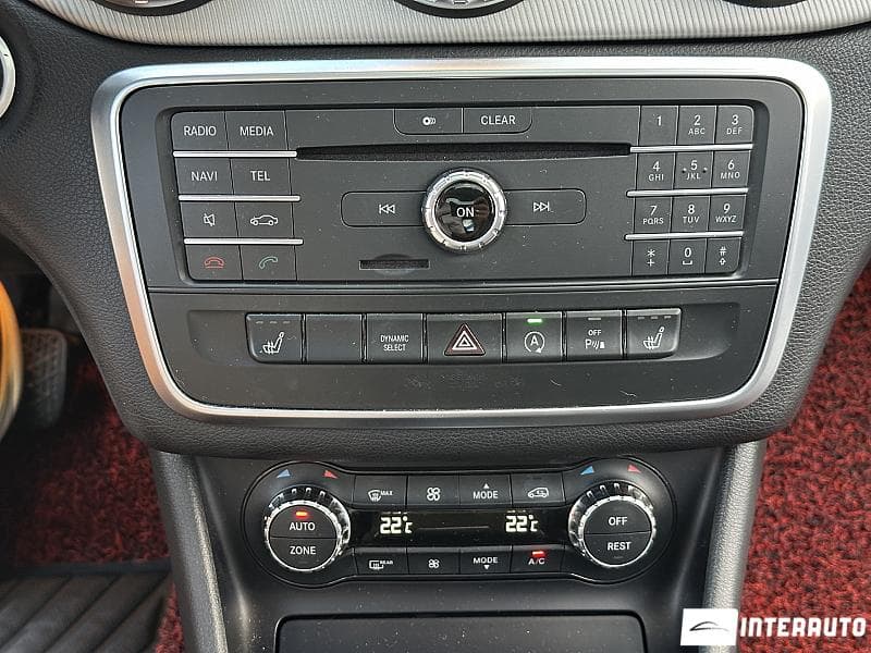 2015 Mercedes GLA 200 — Miniatură 13