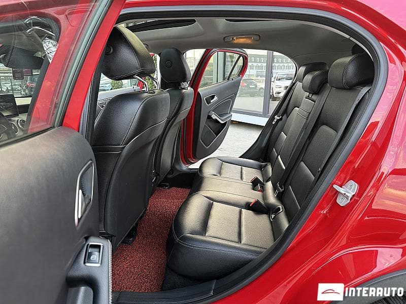 2015 Mercedes GLA 200 — Miniatură 17
