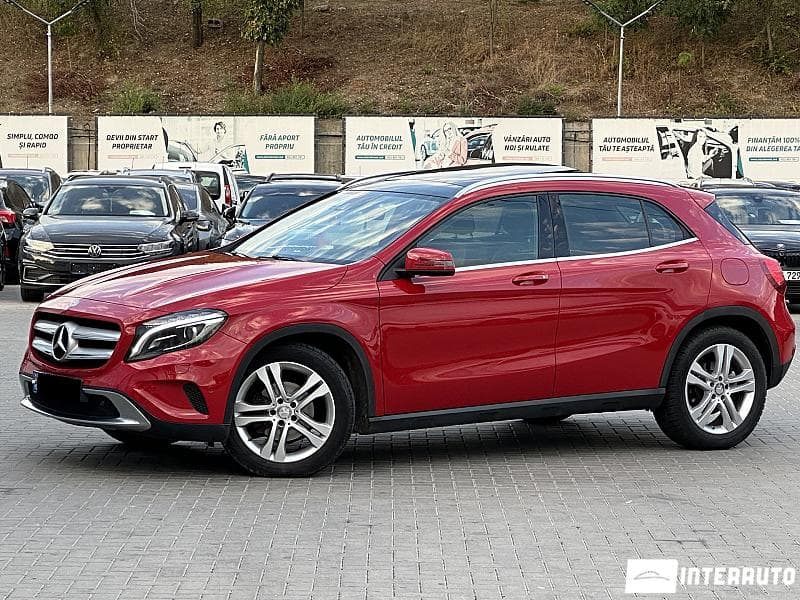2015 Mercedes GLA 200 — Miniatură 2