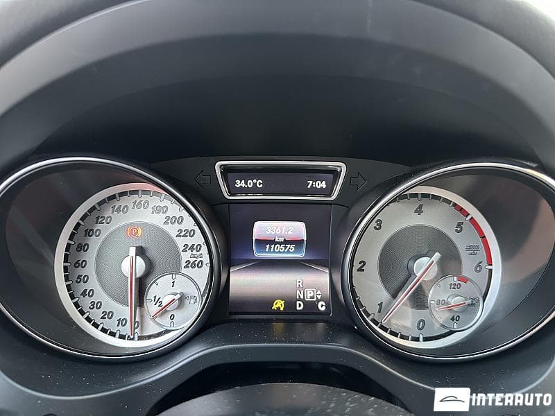 2015 Mercedes GLA 200 — Miniatură 10