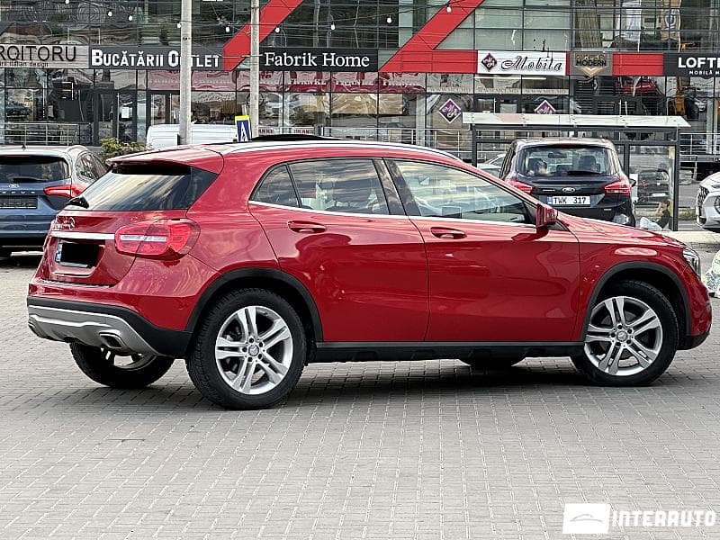 2015 Mercedes GLA 200 — Miniatură 3
