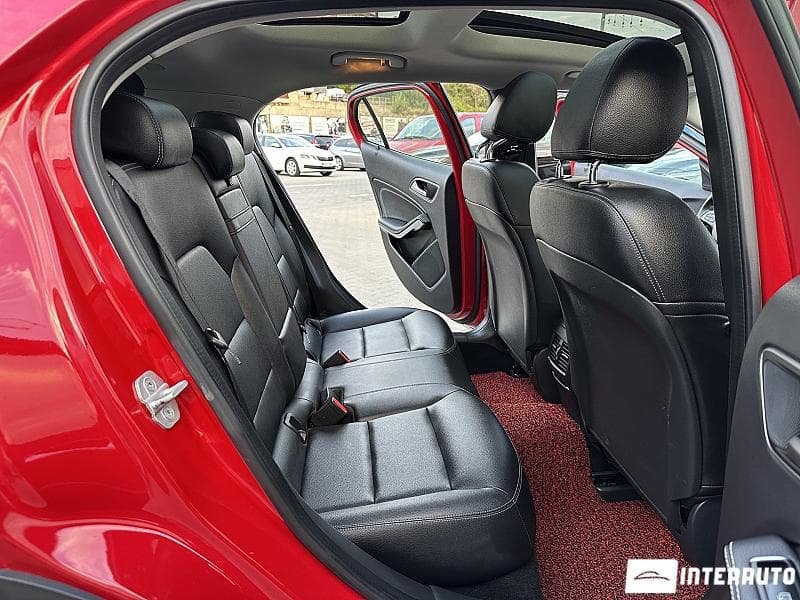 2015 Mercedes GLA 200 — Miniatură 15