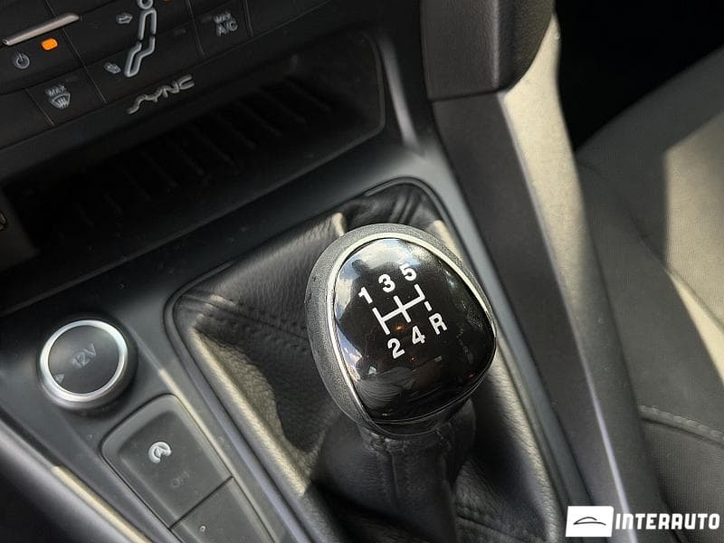 2017 Ford Focus — Miniatură 14