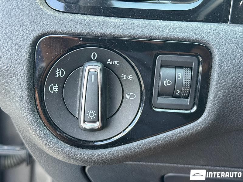 2016 Volkswagen Golf — Miniatură 8