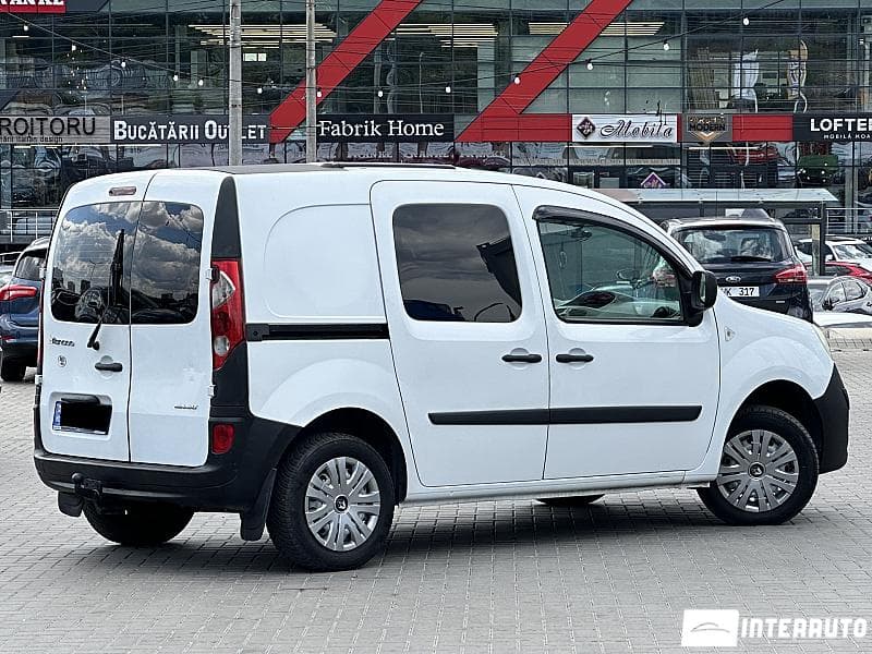 2010 Renault Kangoo — Miniatură 3