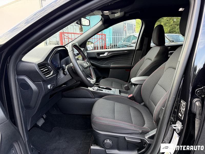 2021 Ford Kuga — Miniatură 5