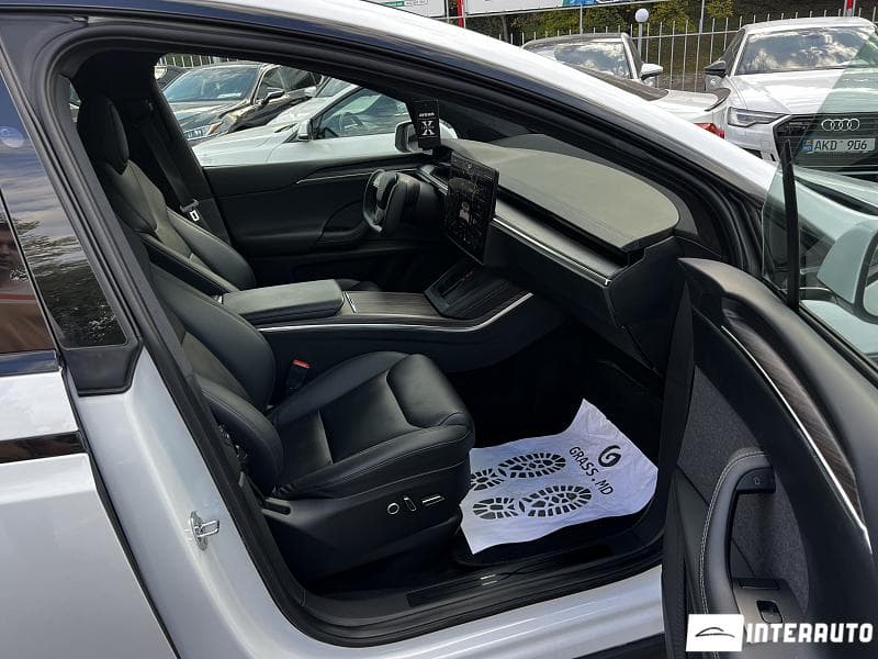 2022 Tesla Model X — Miniatură 8