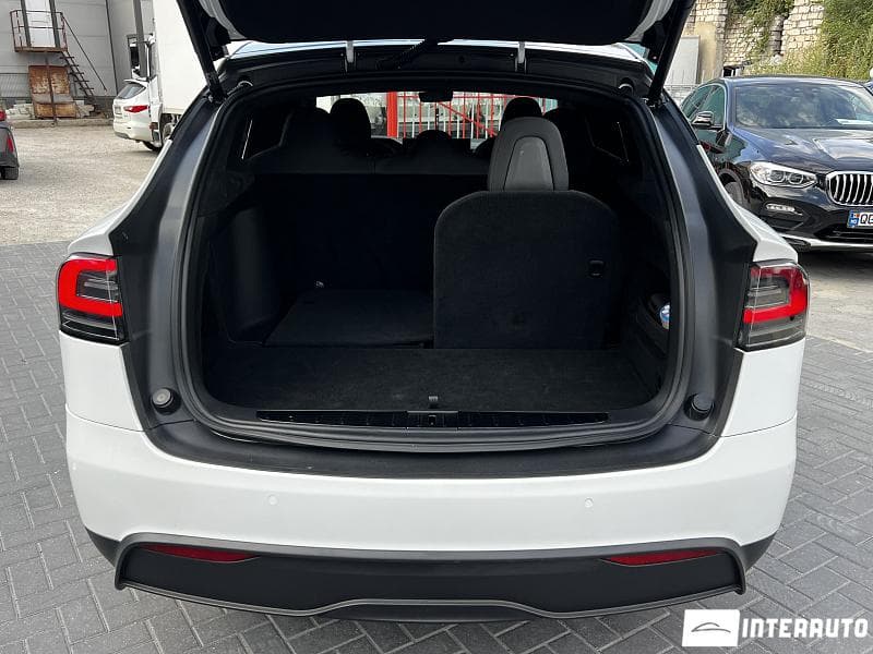 2022 Tesla Model X — Miniatură 18