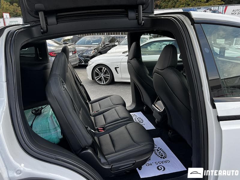 2022 Tesla Model X — Miniatură 11