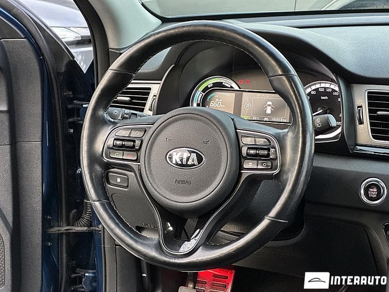 2016 Kia Niro — Miniatură 7