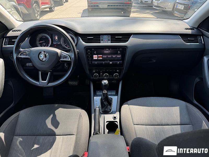 2019 Skoda Octavia — Miniatură 12