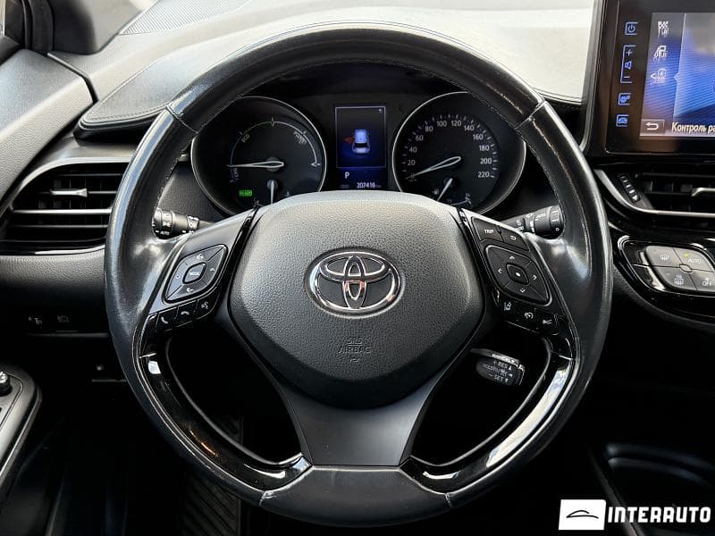2017 Toyota C-HR — Miniatură 10