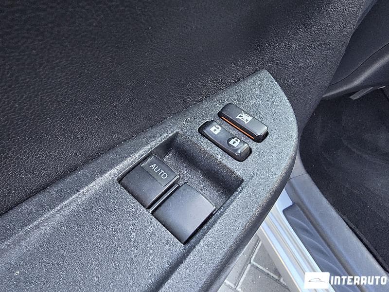 Subaru Trezia 2011 — Миниатюра 17