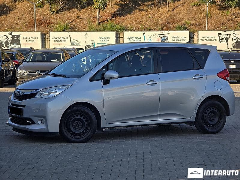 Subaru Trezia 2011 — Миниатюра 2