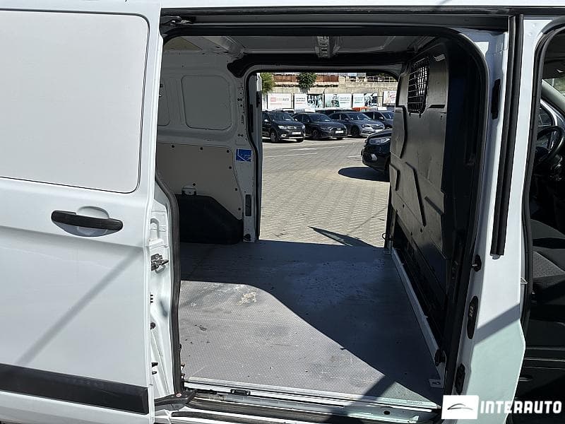 2018 Ford Transit — Miniatură 14