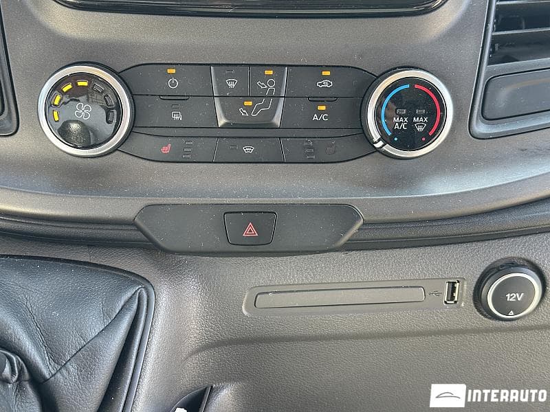 2018 Ford Transit — Miniatură 12