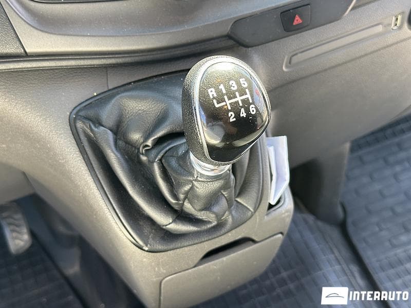 2018 Ford Transit — Miniatură 11