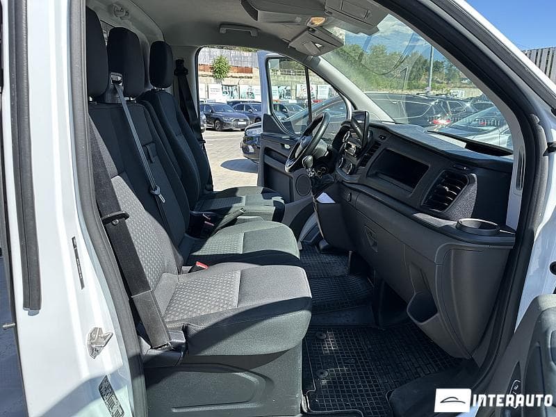 2018 Ford Transit — Miniatură 13