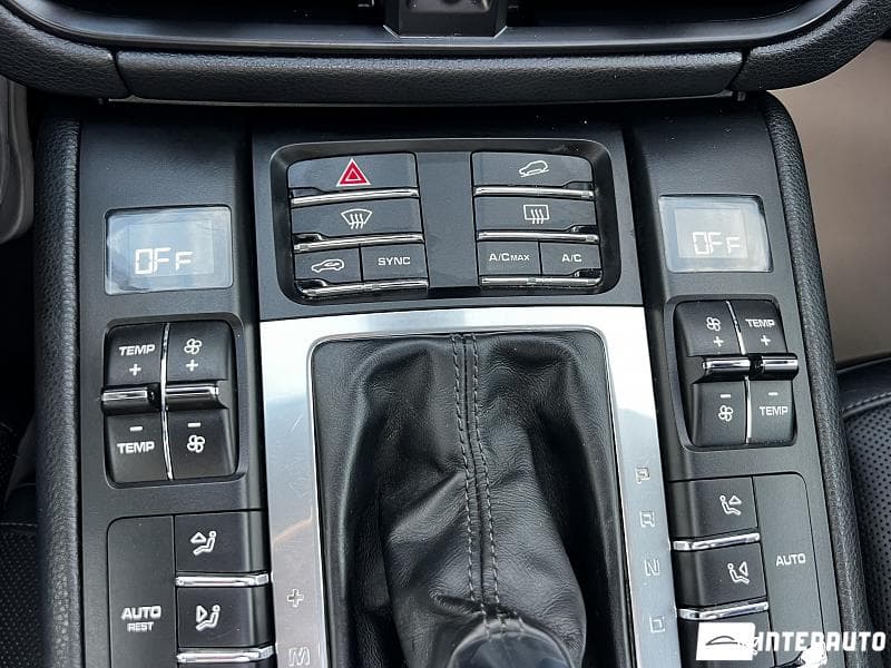 2019 Porsche Macan — Miniatură 14