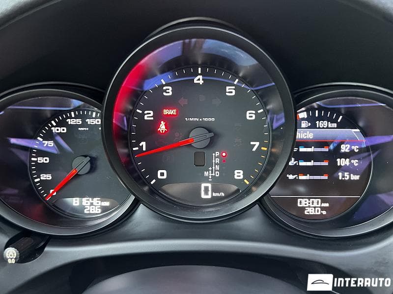 2019 Porsche Macan — Miniatură 11