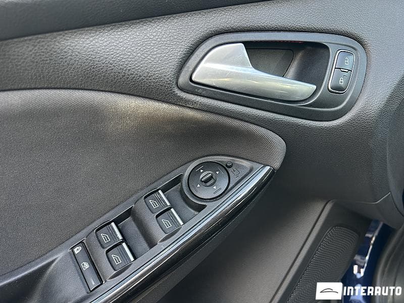 2015 Ford Focus — Miniatură 6