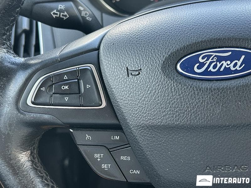 2015 Ford Focus — Miniatură 9
