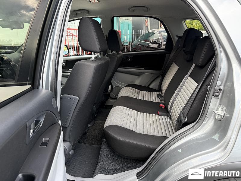 2013 Suzuki SX4 — Miniatură 7