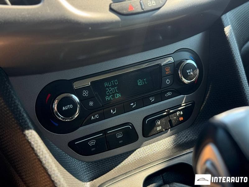 2017 Ford Transit Connect — Miniatură 12