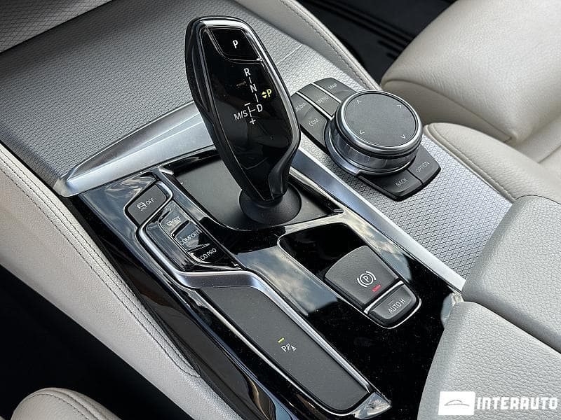 BMW 520 2018 — Миниатюра 11