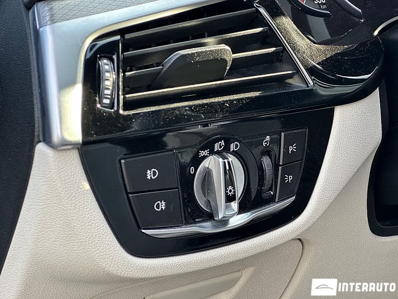 BMW 520 2018 — Миниатюра 18