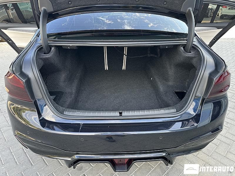 BMW 520 2018 — Миниатюра 21