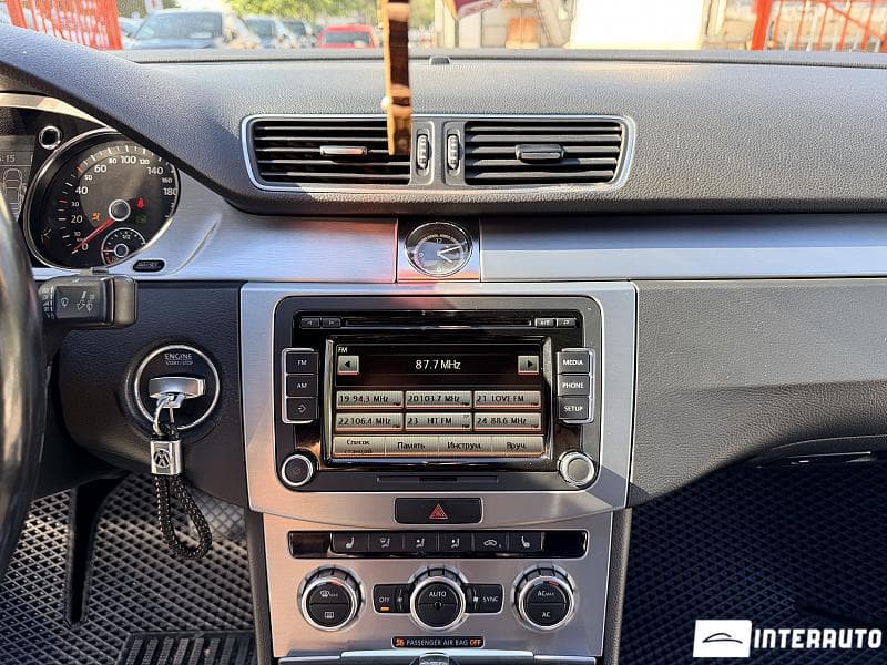 2013 Volkswagen Passat CC — Miniatură 13