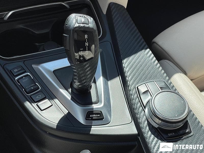 2016 BMW 330E — Miniatură 14