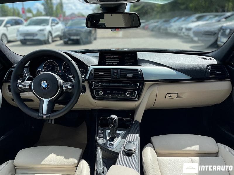 2016 BMW 330E — Miniatură 15