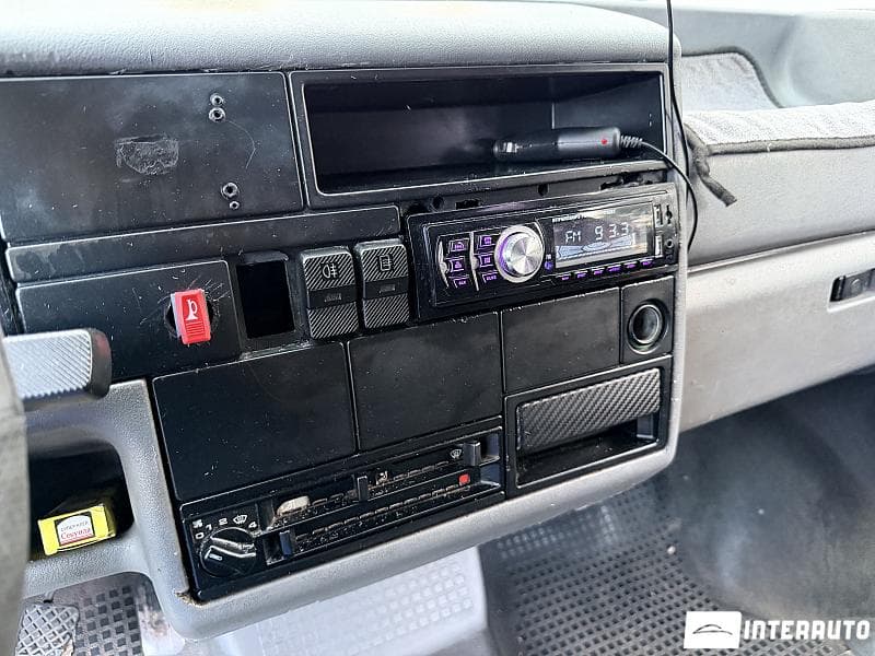 1991 Volkswagen Caravelle — Miniatură 8