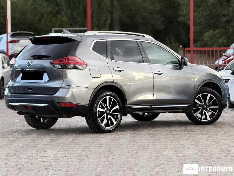 2018 Nissan X-Trail — Miniatură 2