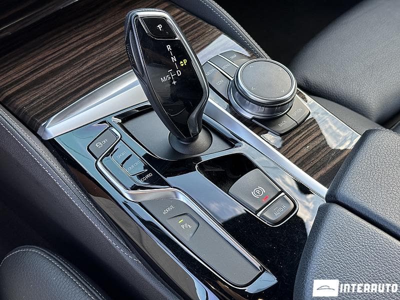 2018 BMW 530e — Miniatură 12