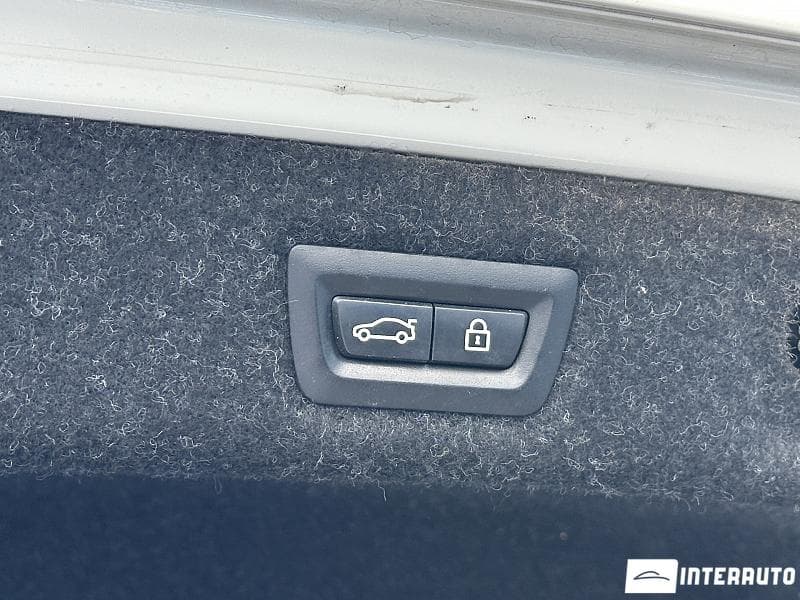2018 BMW 530e — Miniatură 23