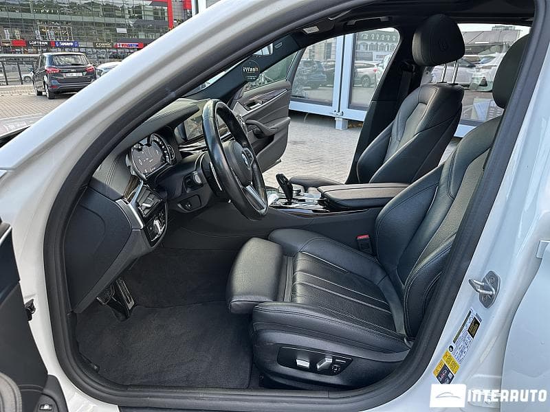 2018 BMW 530e — Miniatură 5