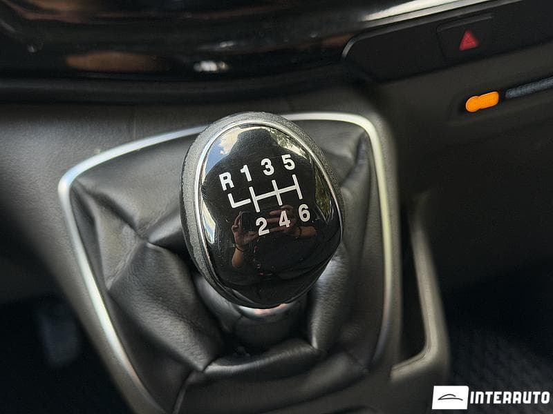 2019 Ford Transit — Miniatură 13