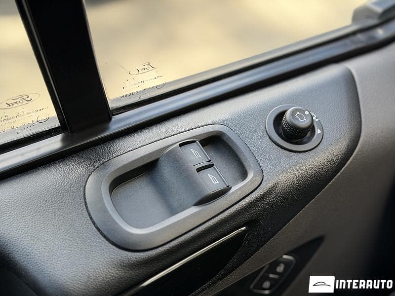 2019 Ford Transit — Miniatură 6