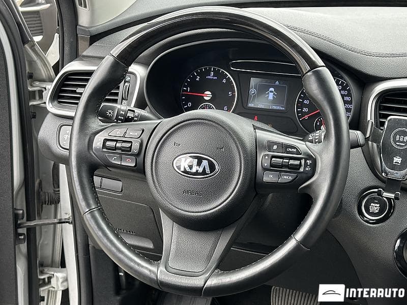 2016 Kia Sorento — Miniatură 7