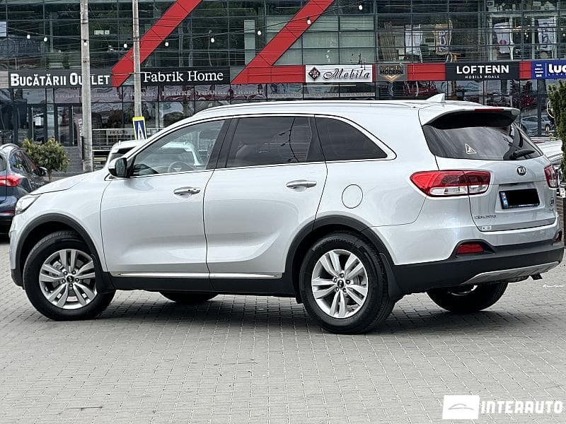 2016 Kia Sorento — Miniatură 4