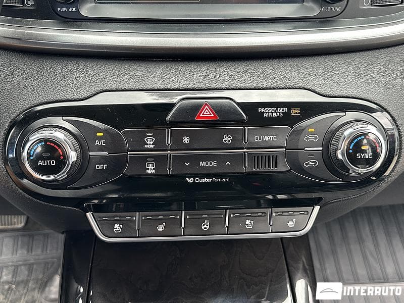 2016 Kia Sorento — Miniatură 11