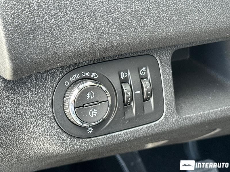 2016 Opel Meriva — Miniatură 6