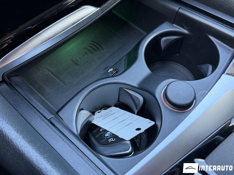 2020 BMW 530e — Miniatură 19