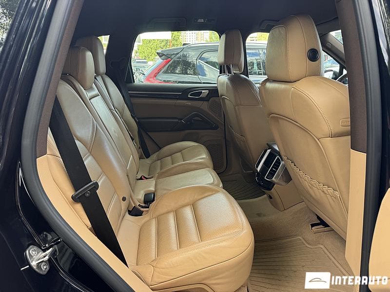 Porsche Cayenne 2015 — Миниатюра 18