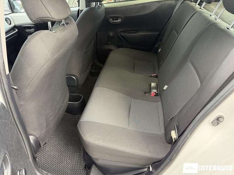 2013 Toyota Yaris — Miniatură 15