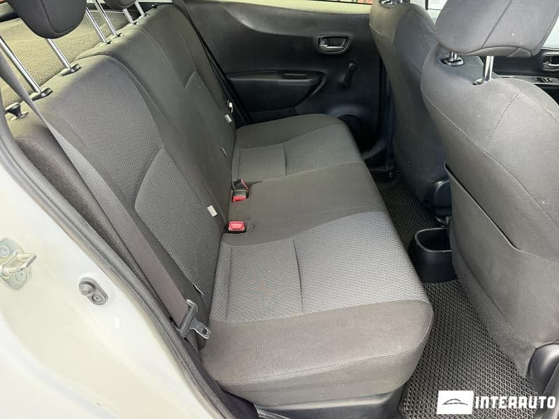 2013 Toyota Yaris — Miniatură 16